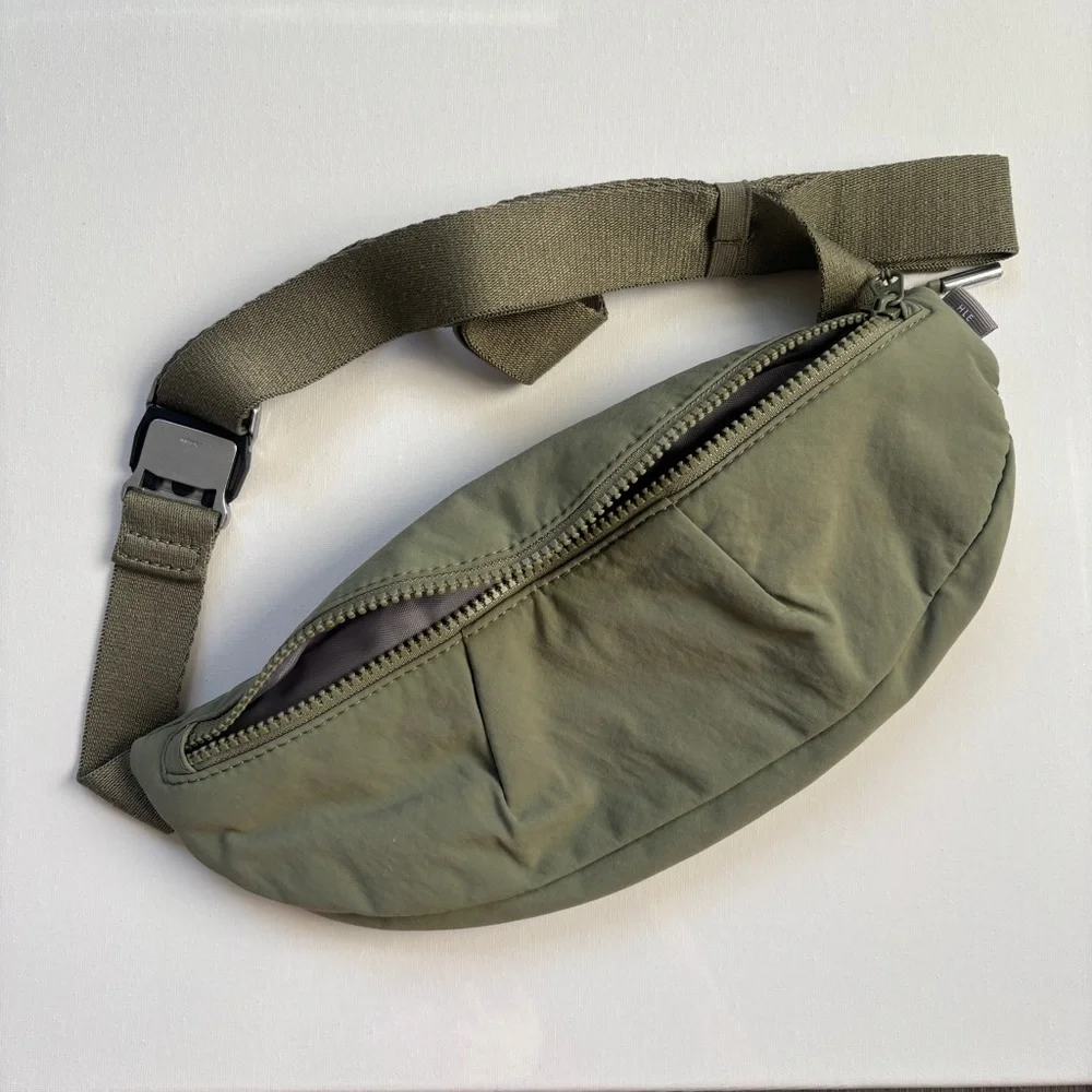 Athleta olive green